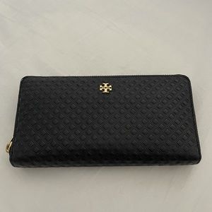 Tory Burch wallet